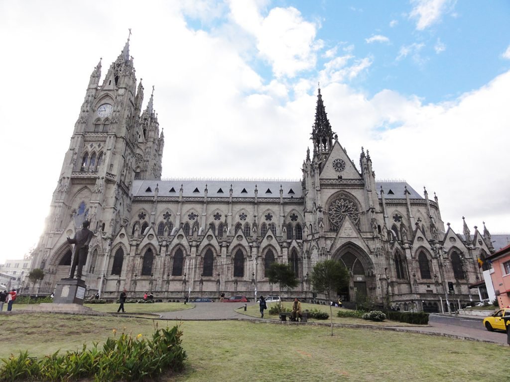 Basilica del Voto Nacional, Quito