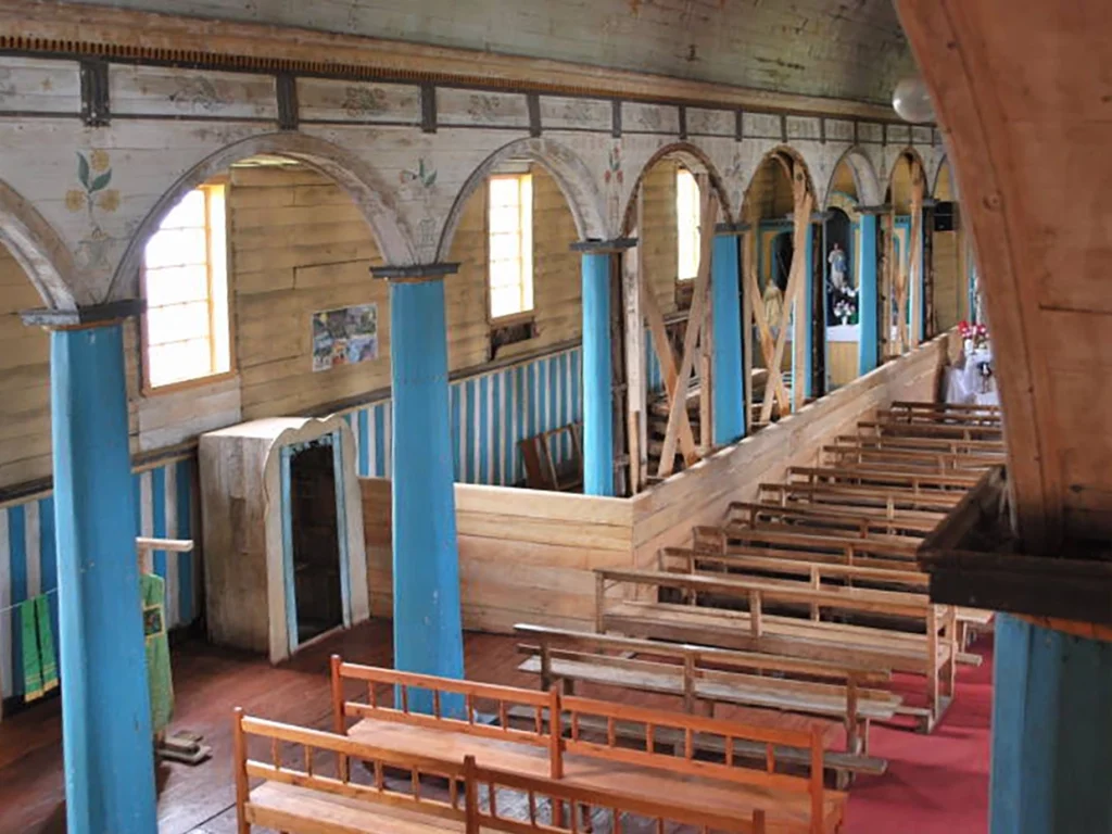 Interior de la Iglesia de Jesus Nazareno de Adachildo